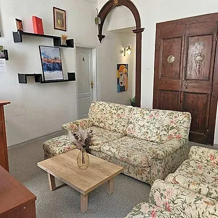 Hostel Castello